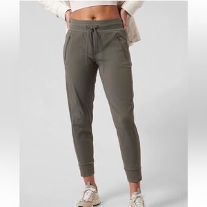 ATHLETA TREKKIE NORTH JOGGER